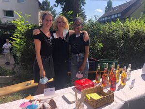 thumb Ehrenamtliche Mitarbeitende bei dem Gartenfest am Haus der Hoffnung